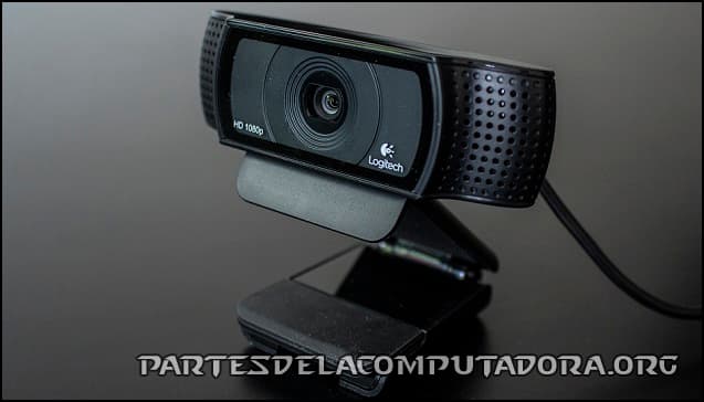 Partes de una cámara de computadora